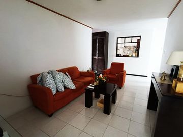 Casa en venta en Jardines de San Manuel, a sólo una calle del Colegio Oriente