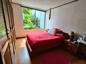 Casa en venta en Jardines de San Manuel, a sólo una calle del Colegio Oriente