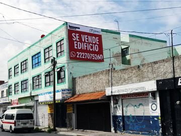 Edificio en venta en el Centro de Puebla con 8 Depas y Local Comercial