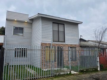 VENDO CASA REMODELADA EN POB JORGE ALESSANDRI,  CORONEL