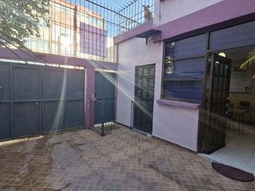 Casa Sola  en Venta Prado Churubusco Coyoacan CDMX
