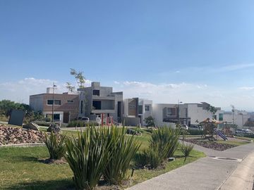 CASA EN VENTA LOMAS DE JURIQUILLA QUERETARO