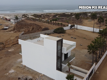 Casa nueva, CERCA DE LA PLAYA, En  Playas de Chapultepec,