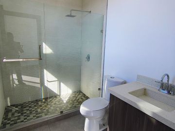 Casa nueva, CERCA DE LA PLAYA, En  Playas de Chapultepec,