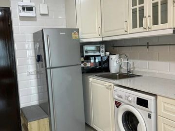 For sale or rent Sathorn Gardens,