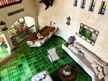 CASA EN VENTA EN FRACC PRIVADO CON PLAYA Y CANCHAS DE TENIS