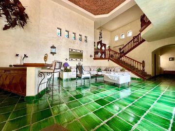 CASA EN VENTA EN FRACC PRIVADO CON PLAYA Y CANCHAS DE TENIS