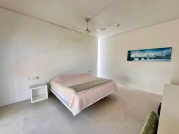 Real del Contry Manzanillo, casa amplia con alberca privada