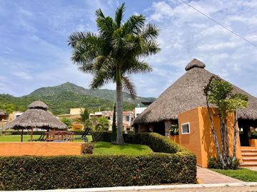 Real del Contry Manzanillo, casa amplia con alberca privada