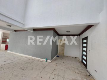 Casa en Venta Lagos del Sol - (3)