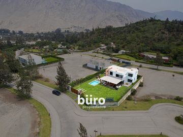 PRECIOSA CASA DE CAMPO EN VENTA, LA QUEBRADA, CIENEGUILLA