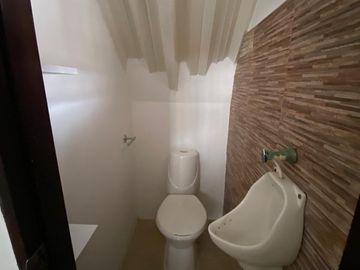 CASA EN VENTA EN NEPAL/CHINCHINA
