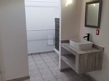 Casa en venta, Portal de Cumbres, Monterrey, Nuevo León.