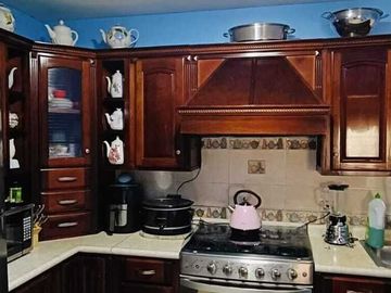 CASA EN ENTA EN COL.  AVÍCOLA