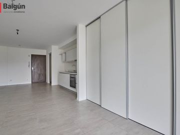 Amplio monoambiente en Villa Urquiza