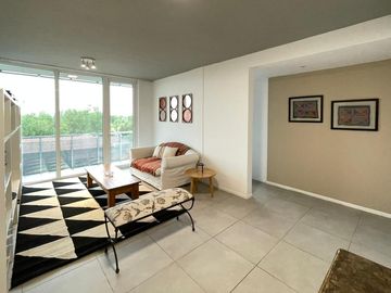 Amoblado. 2 ambientes. amenities  gimnasio y pileta.