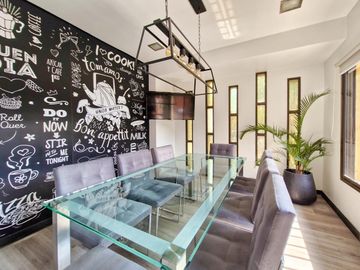 Venta Casa 4 amb.  3 dorm., 2 baños, dependencia, Lav, coch.  patio, R.Balbin 2500 , Lanus