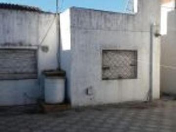Casa Americana de tres ambientes – Morón Sur
