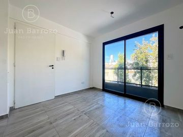 Venta en Pozo. 2 ambientes en Planta Baja. Lomas de Zamora