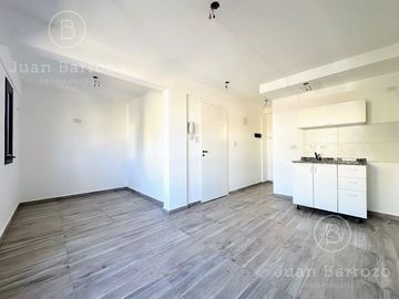 Venta en Pozo. 2 ambientes en Planta Baja. Lomas de Zamora