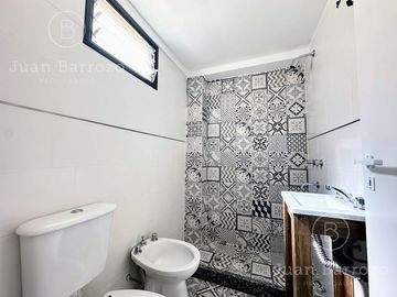 Venta en Pozo. 2 ambientes en Planta Baja. Lomas de Zamora