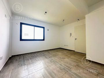 Venta en Pozo. 2 ambientes en Planta Baja. Lomas de Zamora