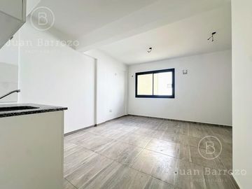 Venta en Pozo. 2 ambientes en Planta Baja. Lomas de Zamora