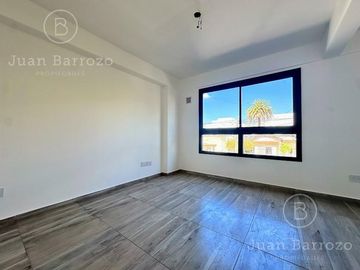 Venta en Pozo. 2 ambientes en Planta Baja. Lomas de Zamora