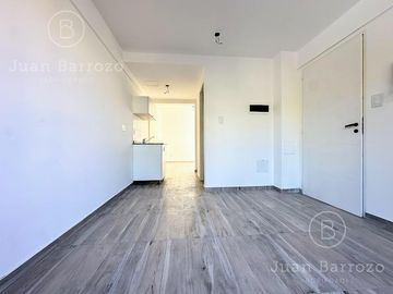 Venta en Pozo. 2 ambientes en Planta Baja. Lomas de Zamora
