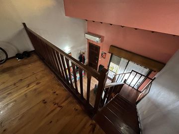 Casa con 5 domitorios con jardín, parrilla y cochera - Wilde