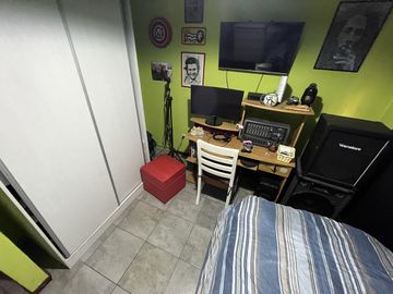 Casa con 5 domitorios con jardín, parrilla y cochera - Wilde