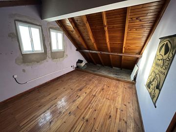 Casa con 5 domitorios con jardín, parrilla y cochera - Wilde