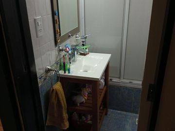 Casa de 5 ambientes en venta en  Quilmes Oeste