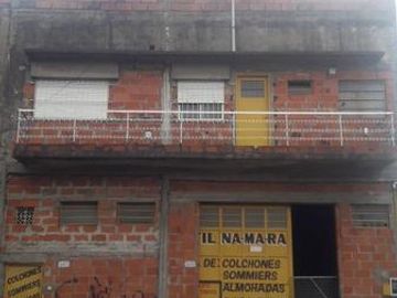 VIRREY CISNEROS 9000 - GALPON 500 MTS - J.L.SUAREZ - VENDE