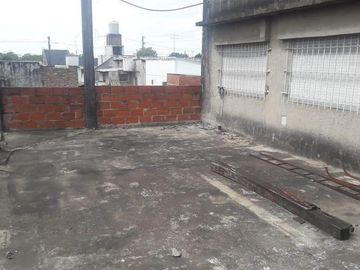 VIRREY CISNEROS 9000 - GALPON 500 MTS - J.L.SUAREZ - VENDE