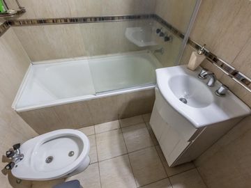 Venta departamento de 4 ambientes con balcón en Ciudadela - VISTA ABIERTA