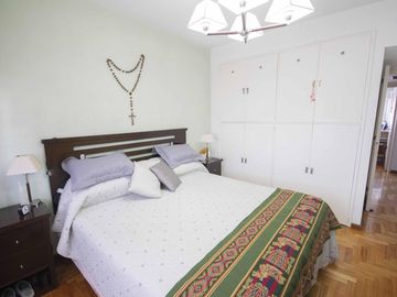 Departamento de 3 ambientes en venta, en Martínez.