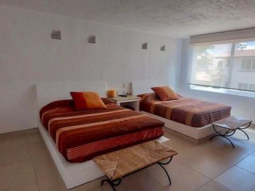 CASA EN KLOSTER SUMIYA