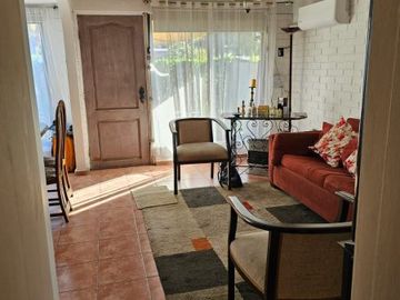 Linda Casa En Calle Arturo Pacheco Altamirano San Bernardo