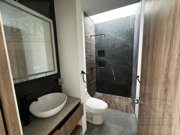 CASA EN VENTA EN FRACCIONAMIENTO  ESMERALDA V EN SAN MATEO ATENCO