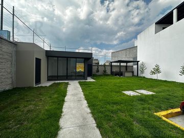 CASA EN VENTA EN FRACCIONAMIENTO  ESMERALDA V EN SAN MATEO ATENCO