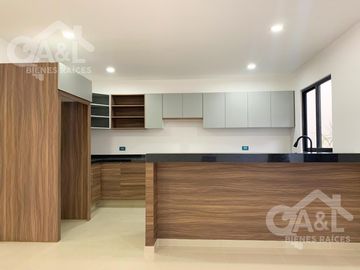 Casa en Preventa en Residencial La Finca