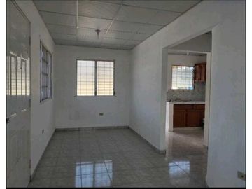 VENTA DE CASA EN SANTIAGO BARRIADA FRENTE A LA UTP