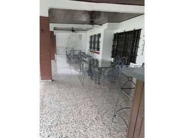 CASA  DUPLEX  EN  ALTOS DEL GOLF  EN LOMA  ALEGRE 5REC 4.5B 450M2