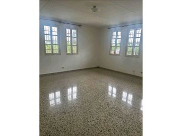 CASA  DUPLEX  EN  ALTOS DEL GOLF  EN LOMA  ALEGRE 5REC 4.5B 450M2