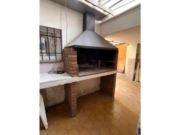 VENDE CASA EN BARRIO TRAPICHE GODOY CRUZ