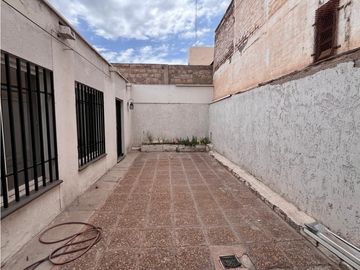 VENDE CASA EN BARRIO TRAPICHE GODOY CRUZ