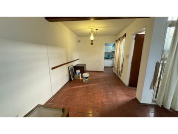 VENDE CASA EN BARRIO TRAPICHE GODOY CRUZ
