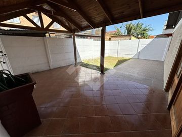 Casa en Venta en La Galaxia con Ingeniero Fernando Smits Schleyer