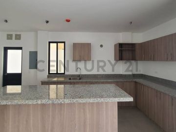 Venta Departamento de Estreno en Urb. Costa Brisa, Vía a la Costa